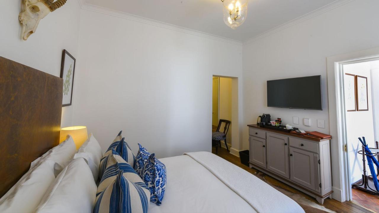 Drostdy Hotel Graaff-Reinet Екстериор снимка A room at the hotel