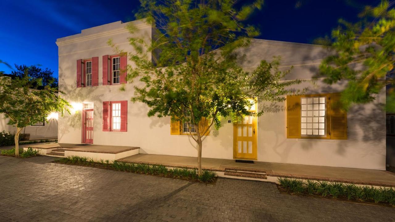 Drostdy Hotel Graaff-Reinet Екстериор снимка The historic house of the family of the writer, in the city of San Cristóbal de Las Casas, Chiapas.