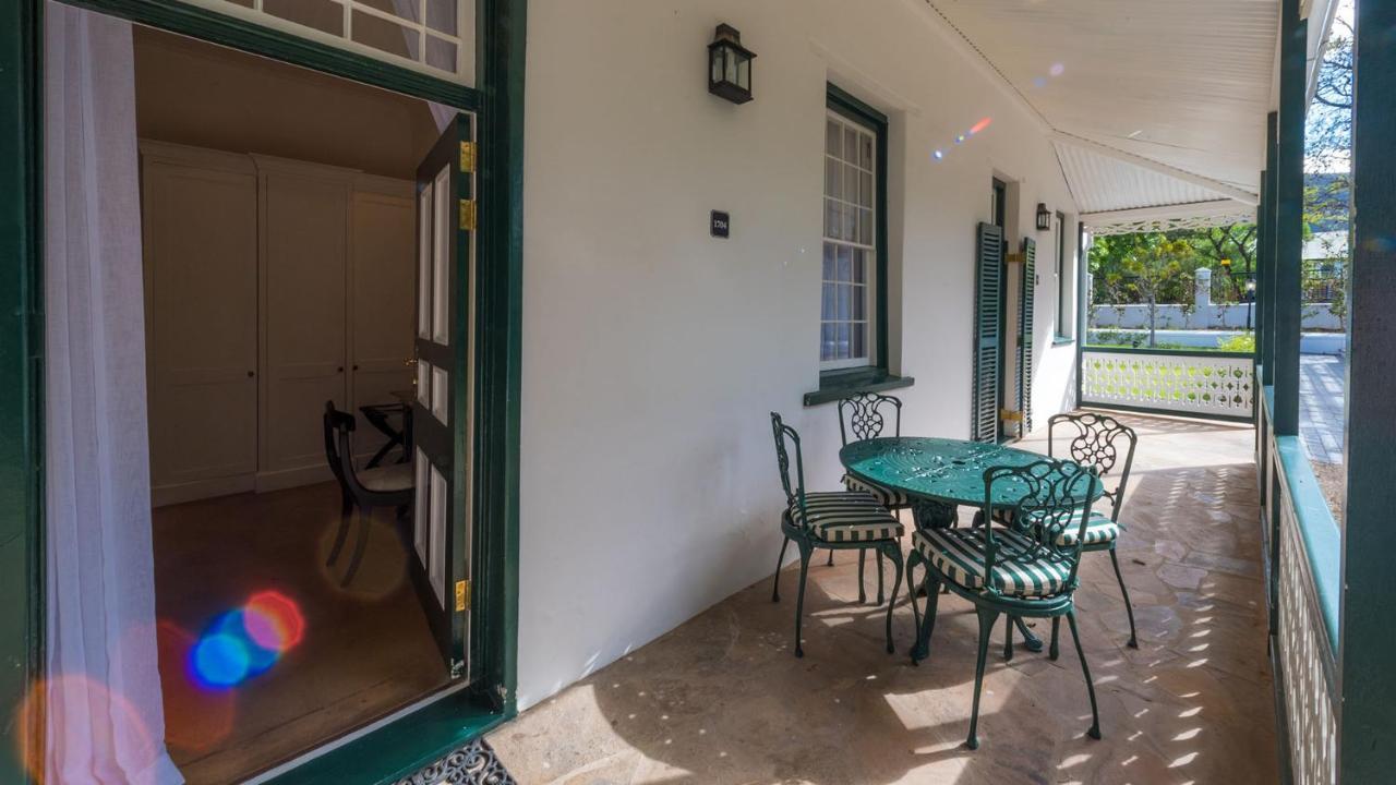 Drostdy Hotel Graaff-Reinet Екстериор снимка Verandah of the house