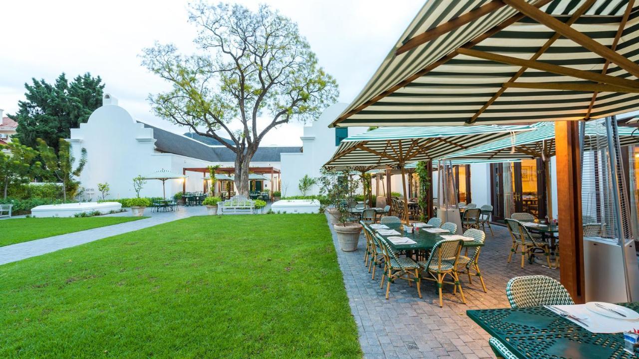 Drostdy Hotel Graaff-Reinet Екстериор снимка The restaurant at the Cape Heritage